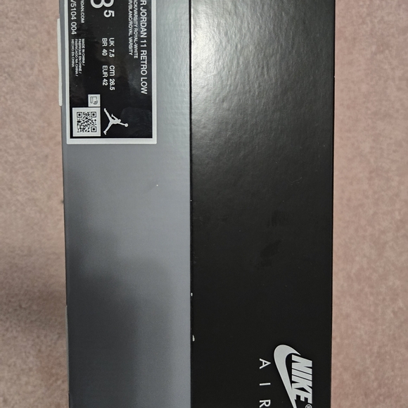 BNDS Air Jordan 11 Retro low - Picture 2 of 5